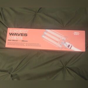 Triple Barrel Hair Waver - White